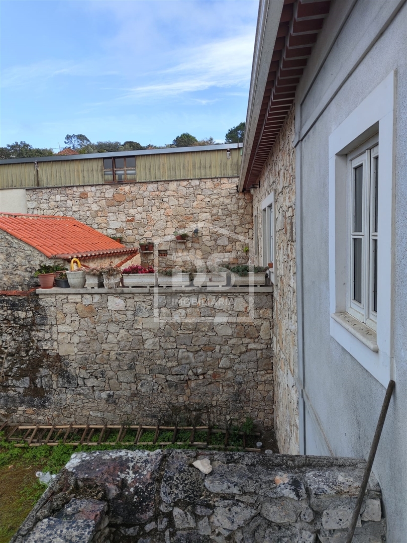 Semi-detached house T1